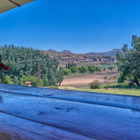 Linwood Guest Farm Guest House คลาเรนส์ ภายนอก รูปภาพ
