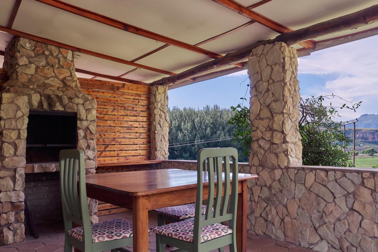 Linwood Guest Farm Guest House คลาเรนส์ ภายนอก รูปภาพ